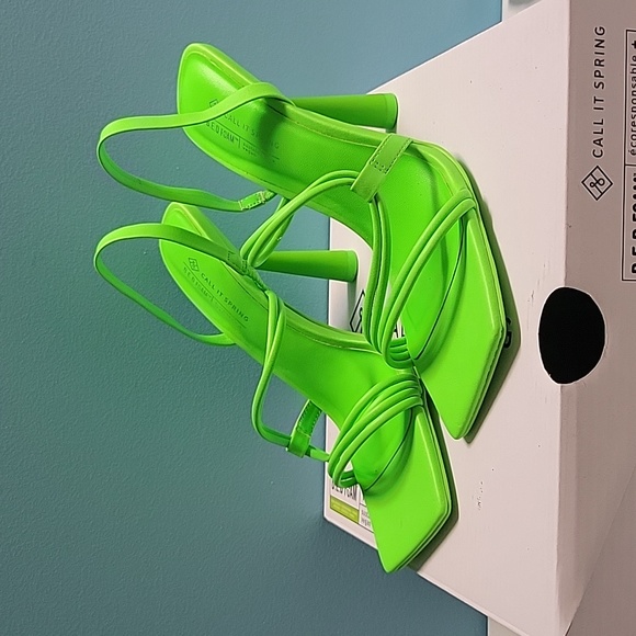 Call it Spring, size 6.5, Neon Green - Picture 2 of 5